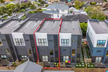 4/12 King Edward Avenue, Epsom