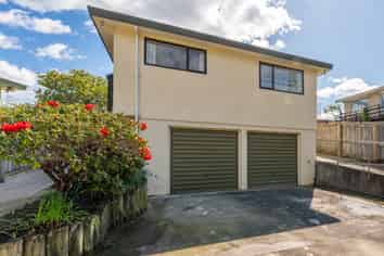 2/2 Stirling Place, Timaru