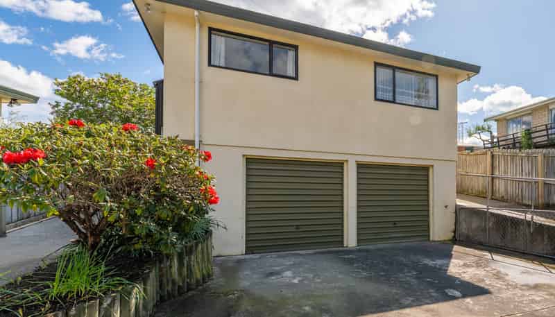 2/2 Stirling Place, Timaru