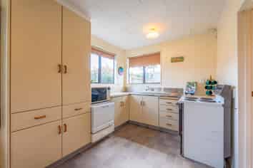 2/2 Stirling Place, Timaru