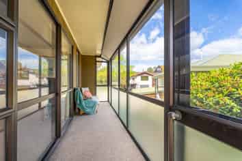 2/2 Stirling Place, Timaru