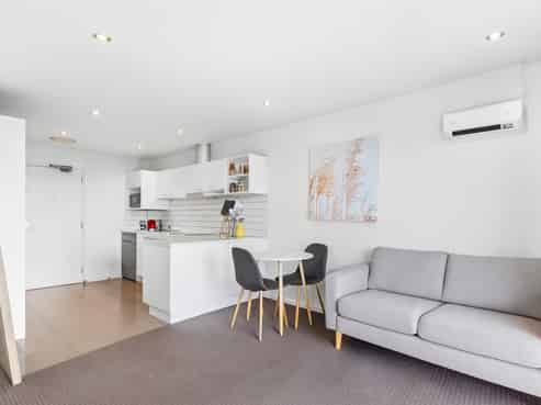 E5/60 Masons Road, Albany