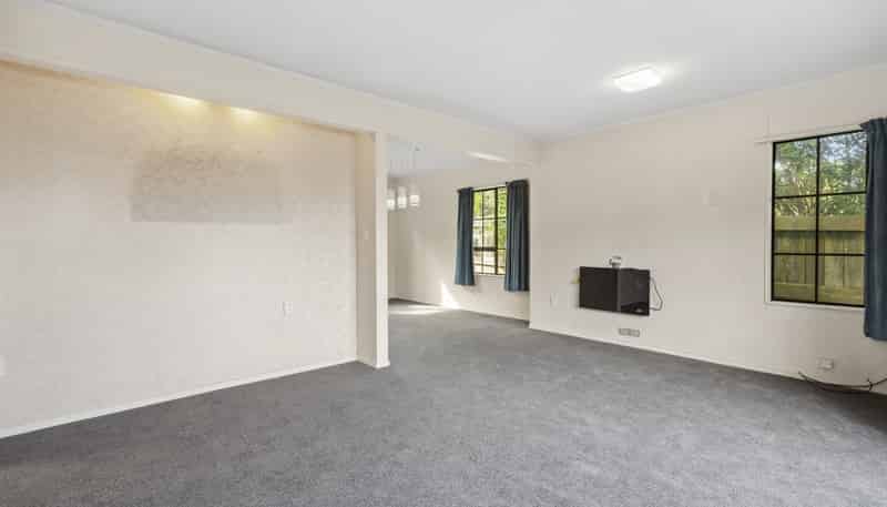 42 Satara Crescent, Khandallah