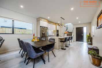 13B Yule Place, Massey