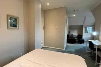 Room 2/ 27 Pitt Street, North Dunedin