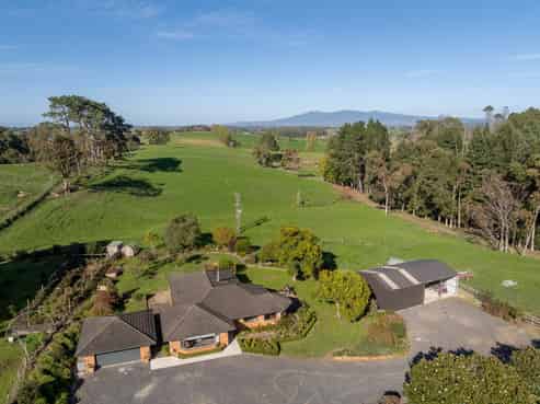 24 Rowe Road, Whatawhata