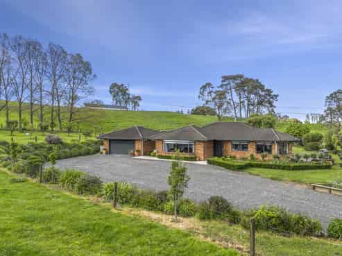 24 Rowe Road, Whatawhata