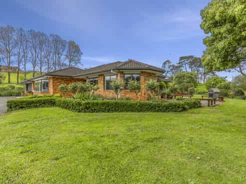 24 Rowe Road, Whatawhata