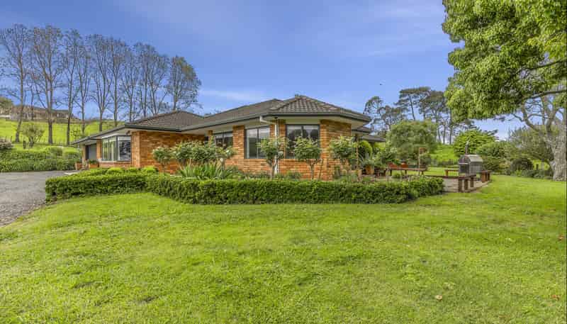 24 Rowe Road, Whatawhata