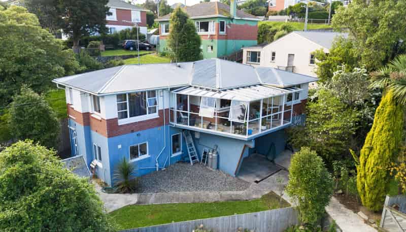 44 Larnach Road, Waverley