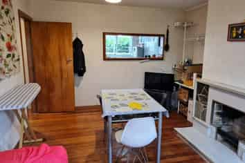 2/17 Waimairi Road, Upper Riccarton