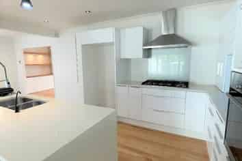 25 Portadown Place, Pakuranga