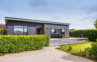 4 Tuscan Lane, Martinborough