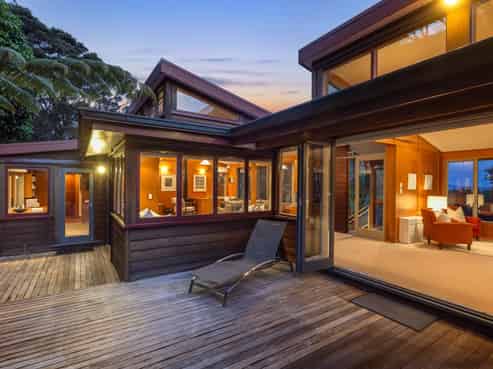 68-70 Matakatia Parade, Matakatia