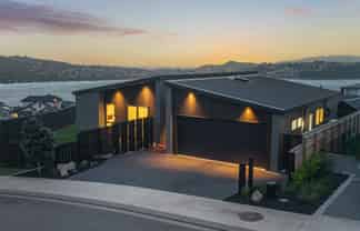 6 Okupe Grove, Aotea