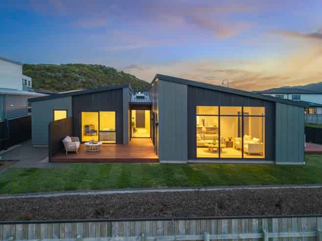 6 Okupe Grove, Aotea