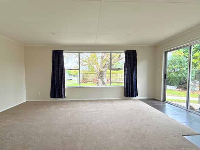 2 Rousehill Street, Renwick