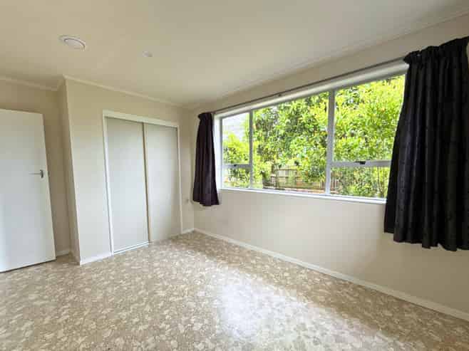 2 Rousehill Street, Renwick
