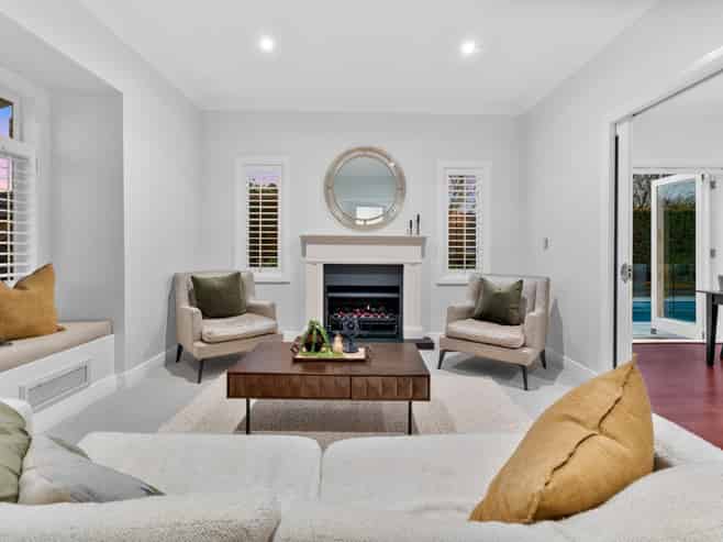 2 Golf Road, Epsom