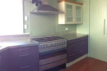 Room 2/ 51 Royal Terrace, Dunedin Central