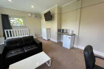 Room 2/ 51 Royal Terrace, Dunedin Central