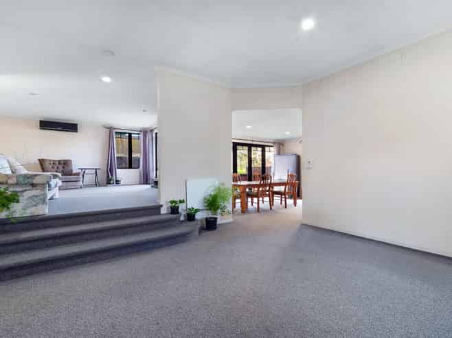 13 De Havilland Drive, Goodwood Heights