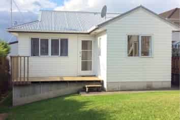 15B LINCOLN TERRACE, Greerton