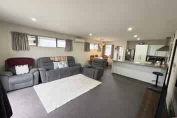 19 Charente Way, Yaldhurst