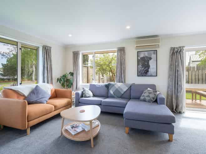 84 Starveall Street, Brightwater