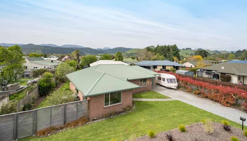 84 Starveall Street, Brightwater