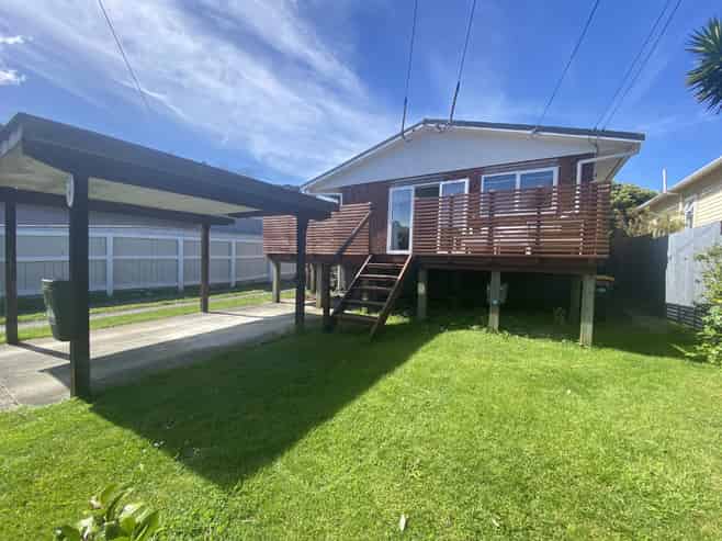 1/5 Charles Street, Belmont