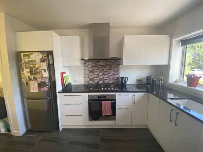 1/5 Charles Street, Belmont