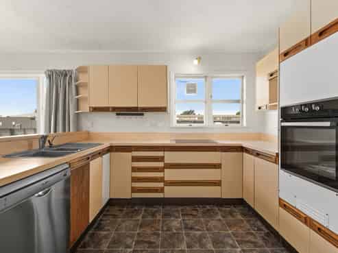 64 Bill Hercock Street, Pirimai