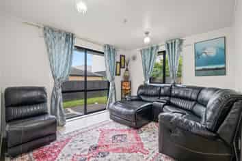 29 Woodbank Drive, Glen Eden