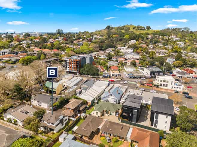 4A Empire Road, Epsom