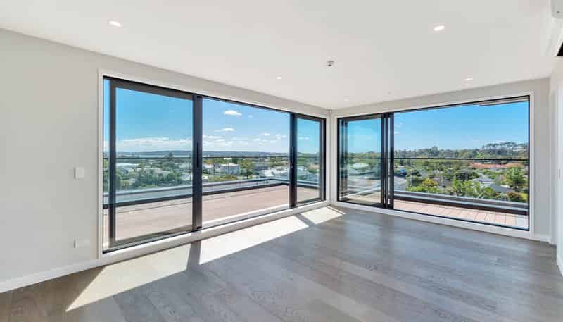 303/9-11 Walmer Road, Point Chevalier