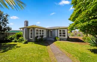 15A Walter Street, Mangere East