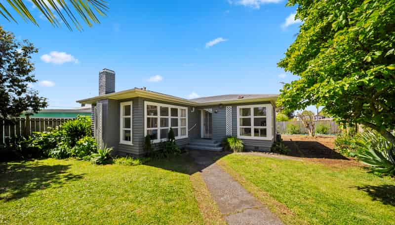 15A Walter Street, Mangere East