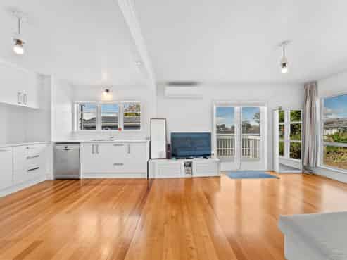 15A Walter Street, Mangere East