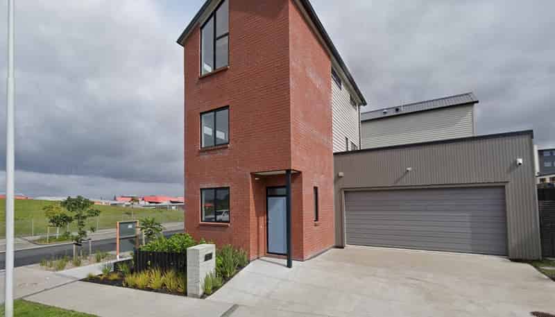 2 Peihana Road, Hobsonville