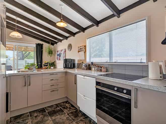 7 Von Tempsky Street, Normanby