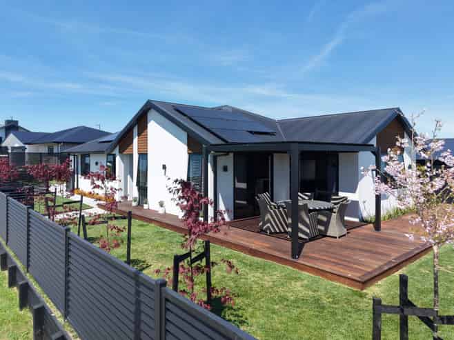 8 Ruku Lane, Wharewaka