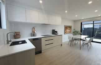 8/22 Cleland Crescent, Blockhouse Bay