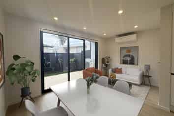 8/22 Cleland Crescent, Blockhouse Bay