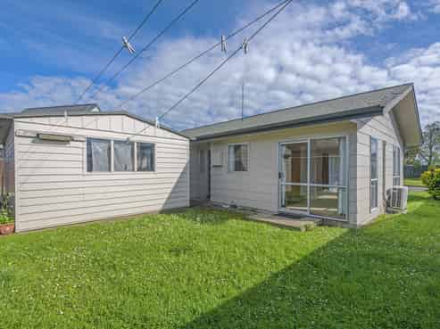 15 Leander Place, Milson