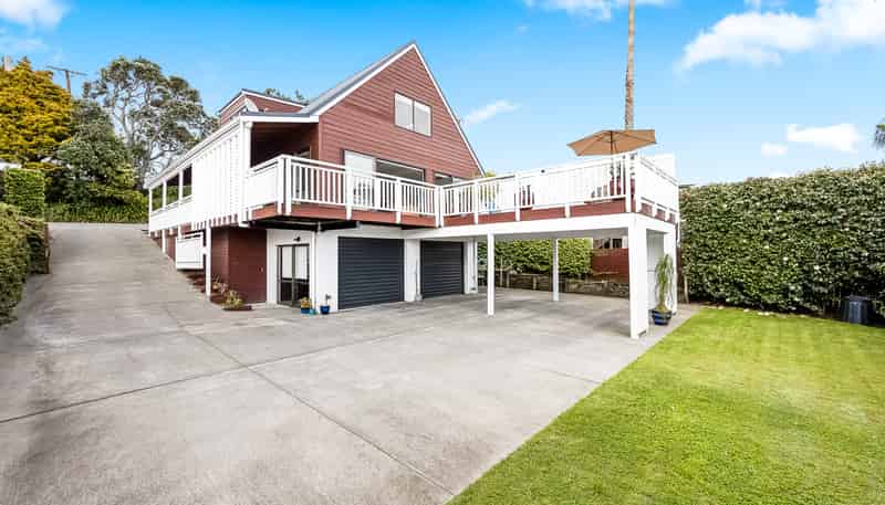36 Whangaparaoa Road, Red Beach