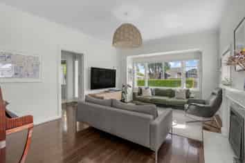 97 Muritai Road, Eastbourne