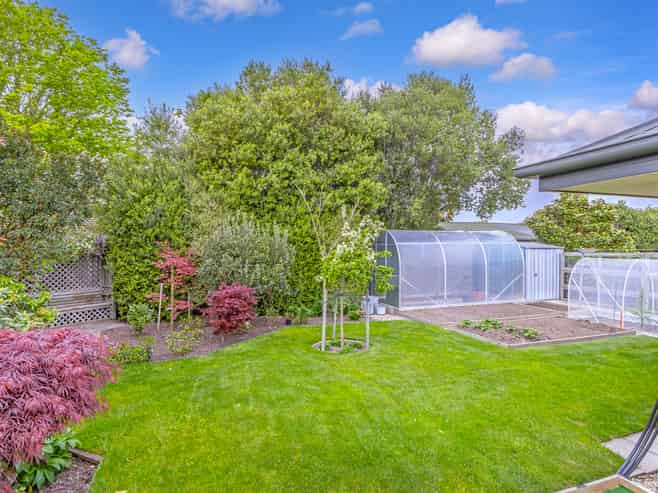 22 Richard Seddon Drive, Northwood