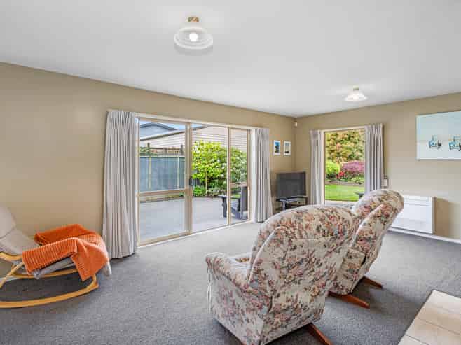 22 Richard Seddon Drive, Northwood