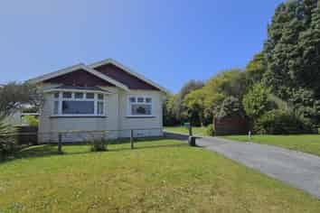 32 Park Street, Hokitika